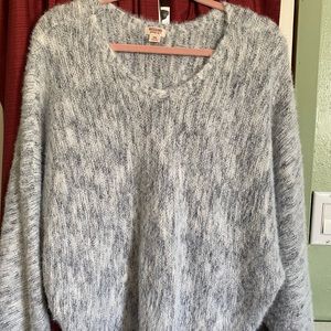 Ladies sweater